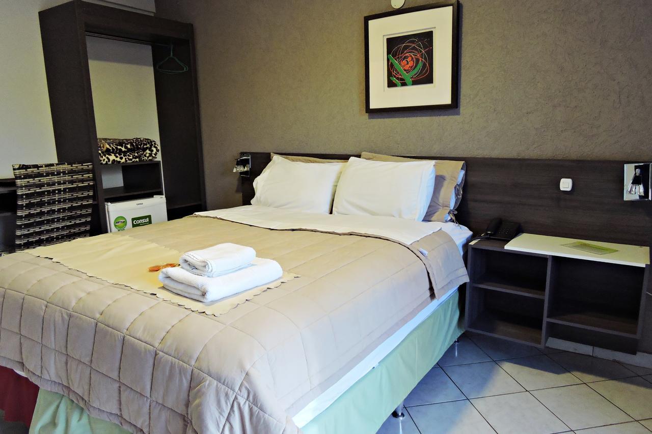 Hotel Piro'Y Presidente Franco Ngoại thất bức ảnh