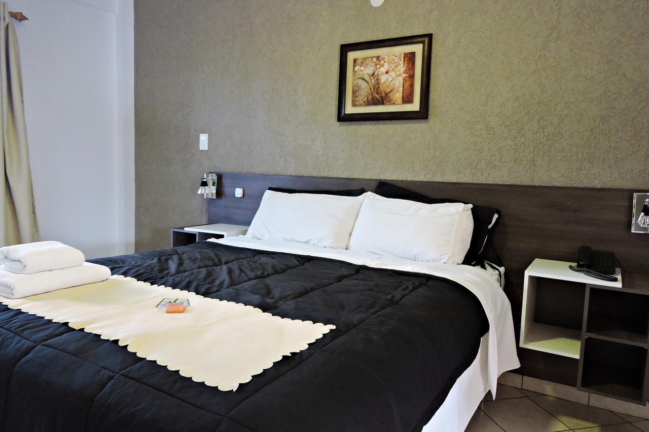 Hotel Piro'Y Presidente Franco Ngoại thất bức ảnh